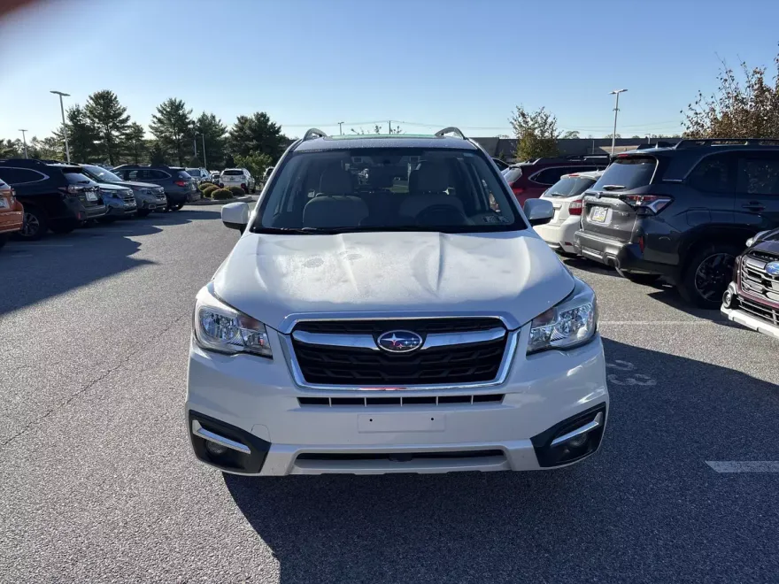 2017 Subaru Forester 2.5i Premium photo 1