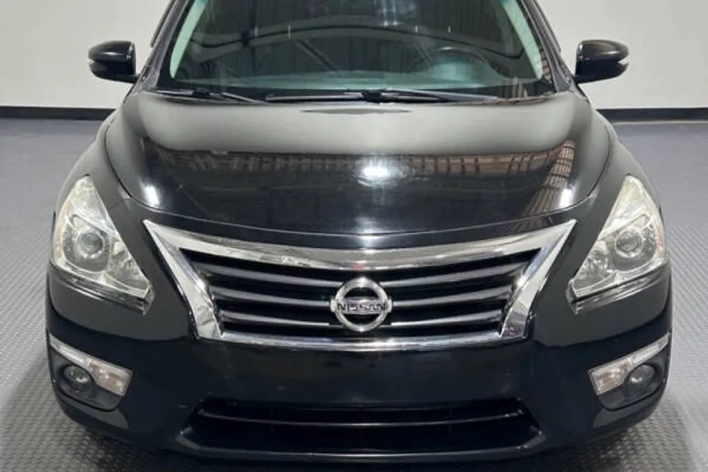 2014 Nissan Altima 3.5 S photo 1