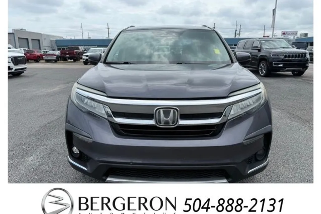 2019 Honda Pilot Touring photo 1