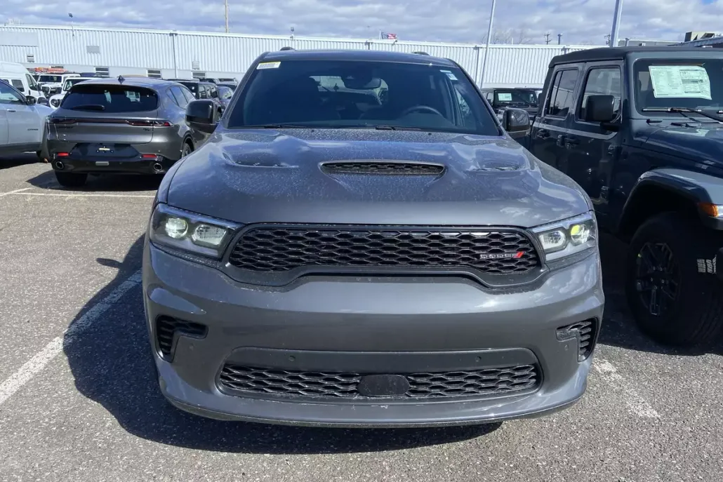 2025 Dodge Durango R/T Plus photo 1