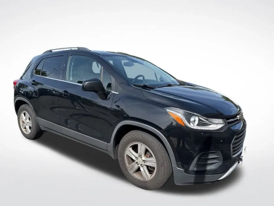 2017 Chevrolet Trax LT photo 1