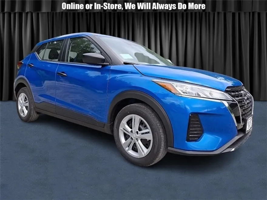 2025 Nissan Kicks Play S photo 1