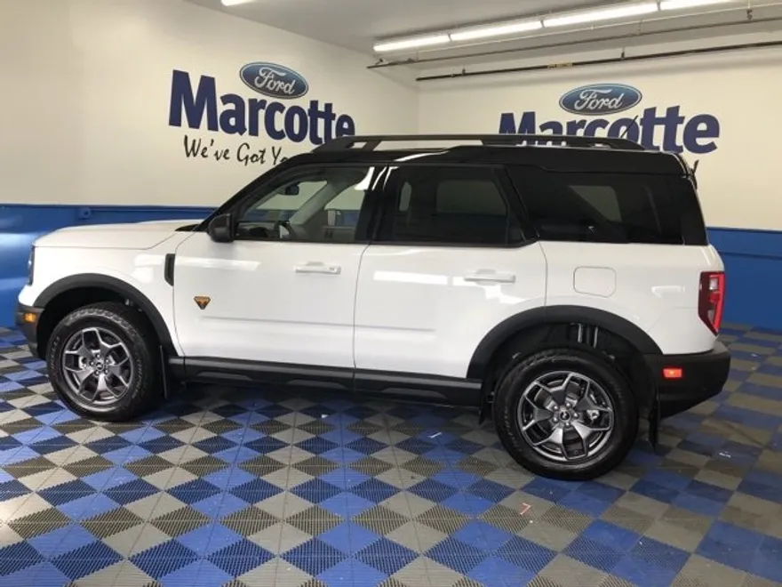 2024 Ford Bronco Sport Badlands photo 1