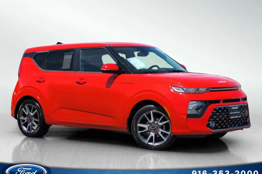 2022 Kia Soul GT-Line photo 1