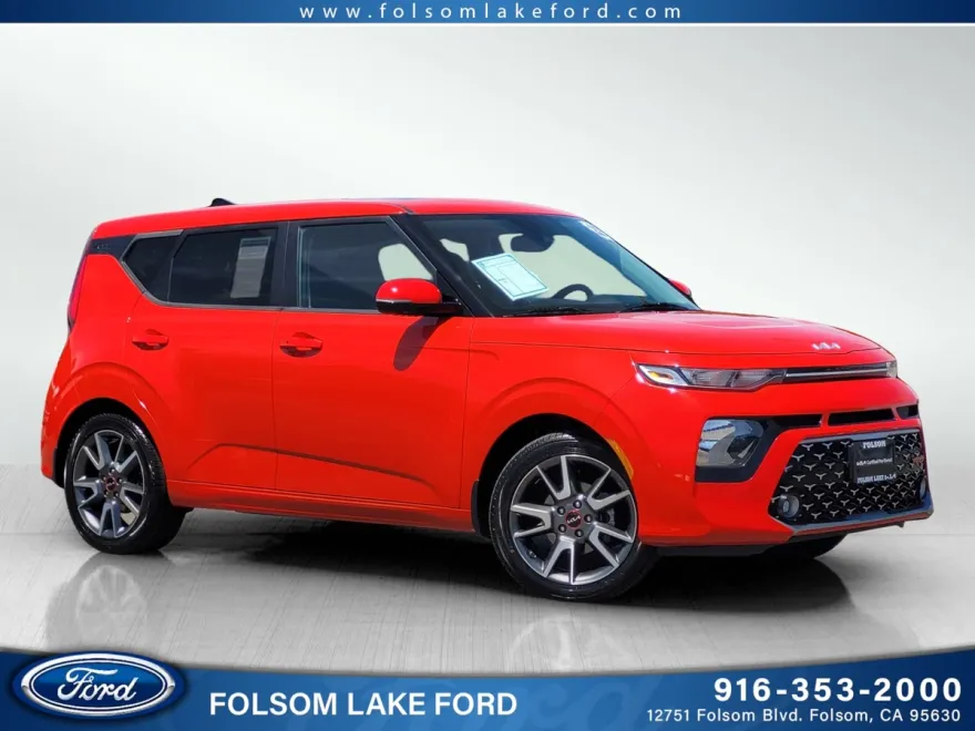 2022 Kia Soul GT-Line photo 1