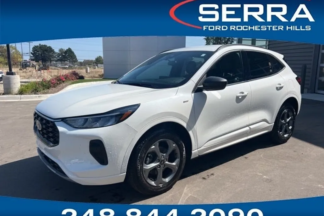 2023 Ford Escape ST-Line photo 1