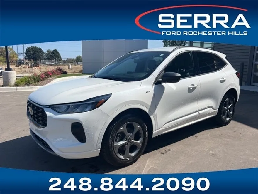 2023 Ford Escape ST-Line photo 1