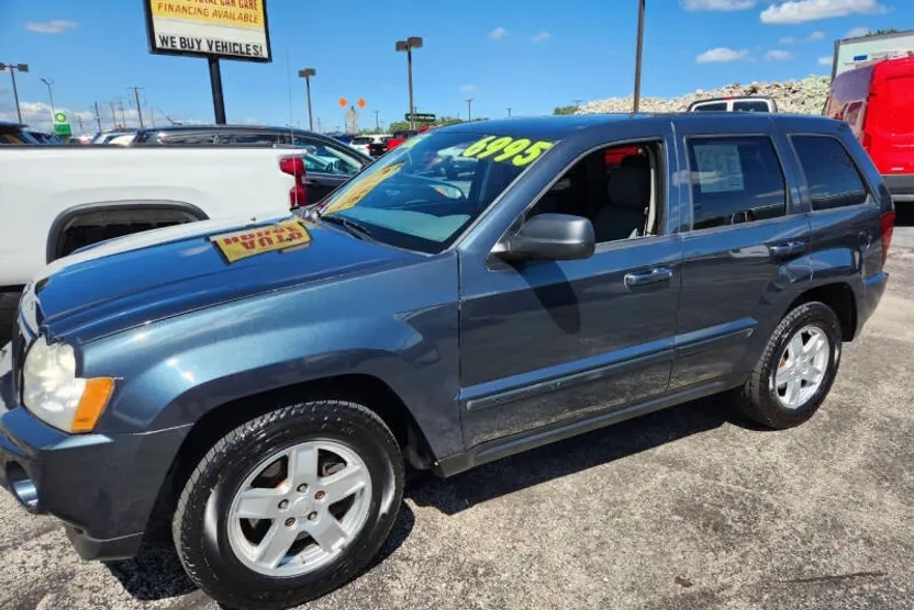 2007 Jeep Grand Cherokee Laredo photo 1