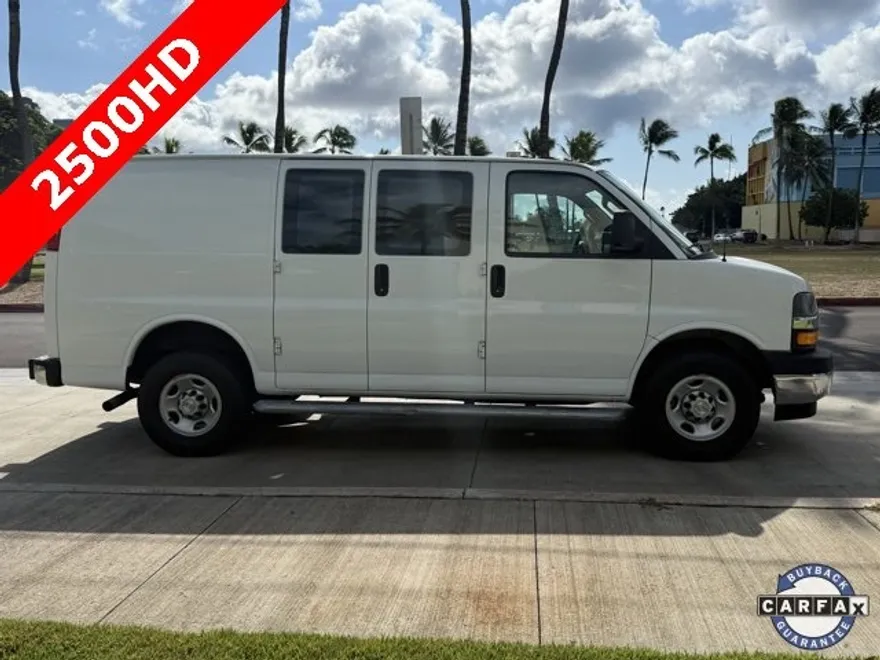 2023 Chevrolet Express Cargo 2500 Van photo 1