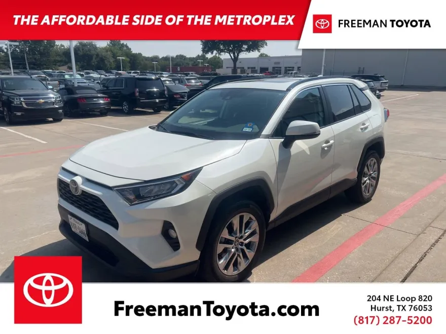2021 Toyota RAV4 XLE Premium photo 1