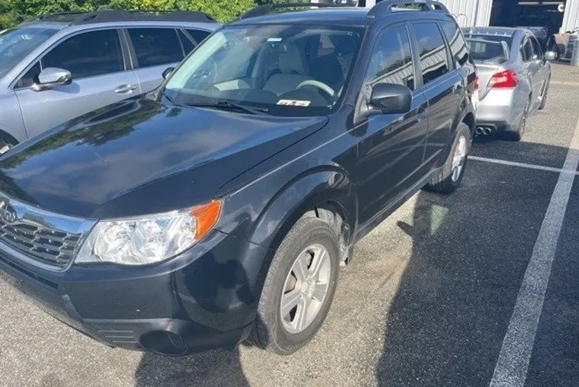 2012 Subaru Forester 2.5X photo 1