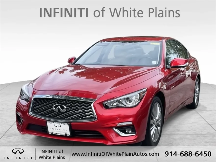 2024 Infiniti Q50 LUXE photo 1