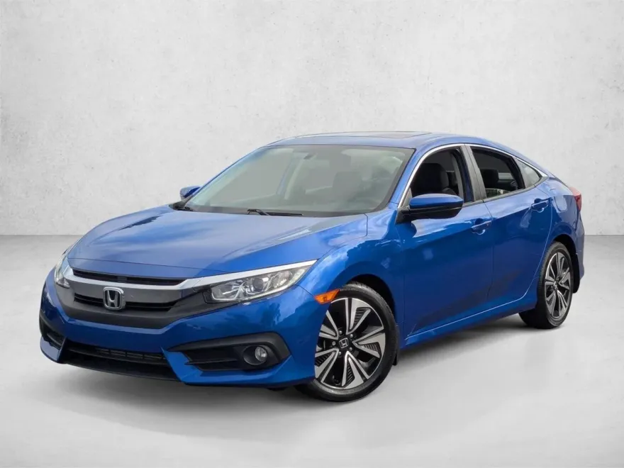 2018 Honda Civic EX-T photo 1