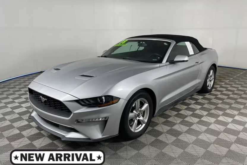2018 Ford Mustang EcoBoost Convertible photo 1