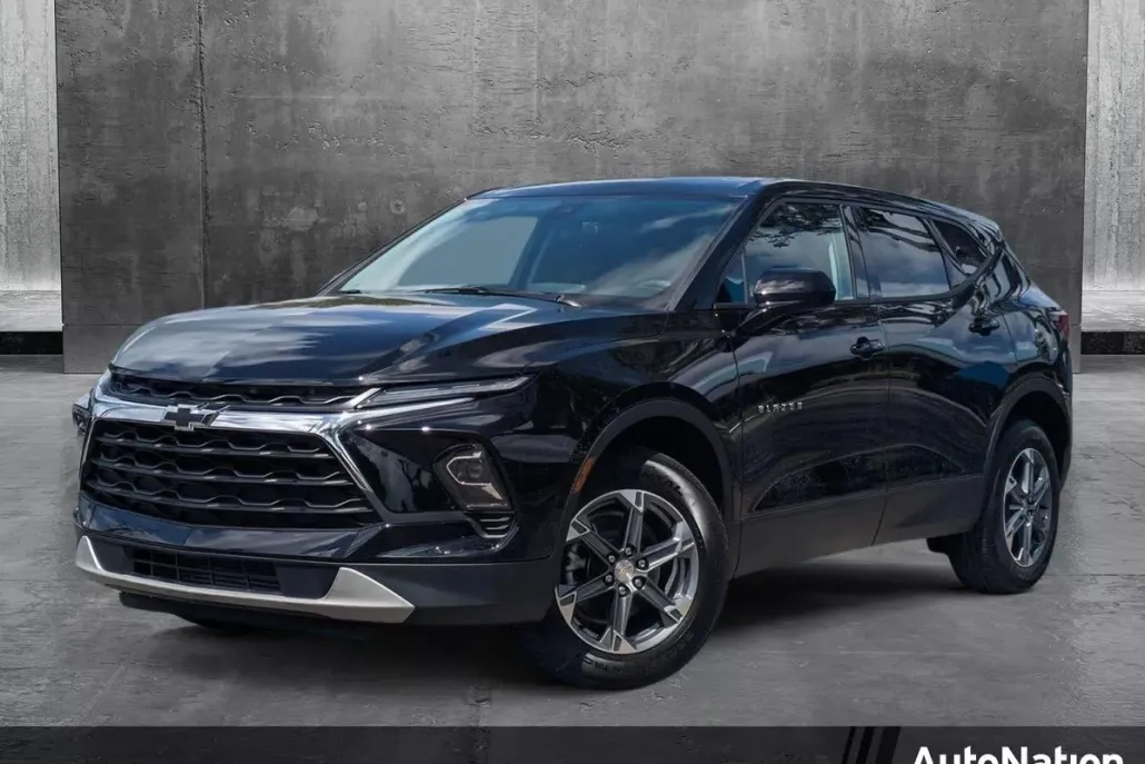 2025 Chevrolet Blazer 2LT photo 1