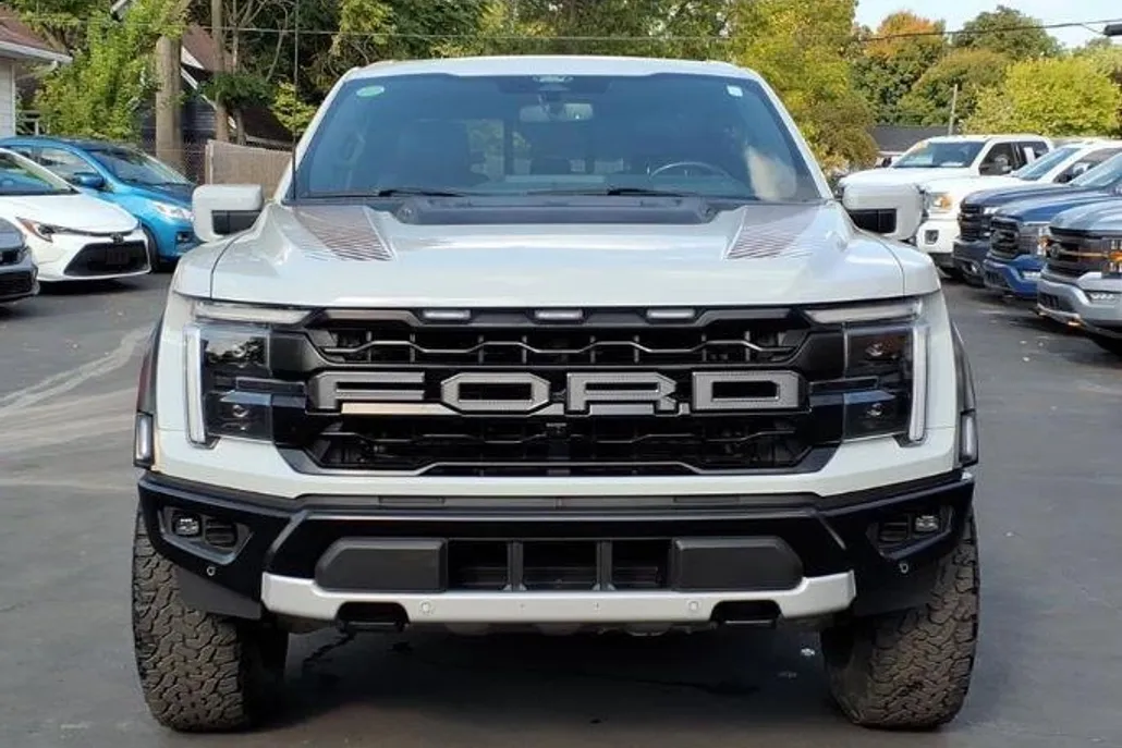 2024 Ford F-150 Raptor photo 1
