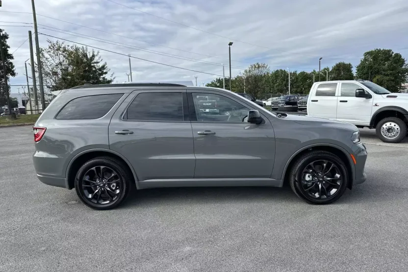 2024 Dodge Durango SXT Plus photo 1