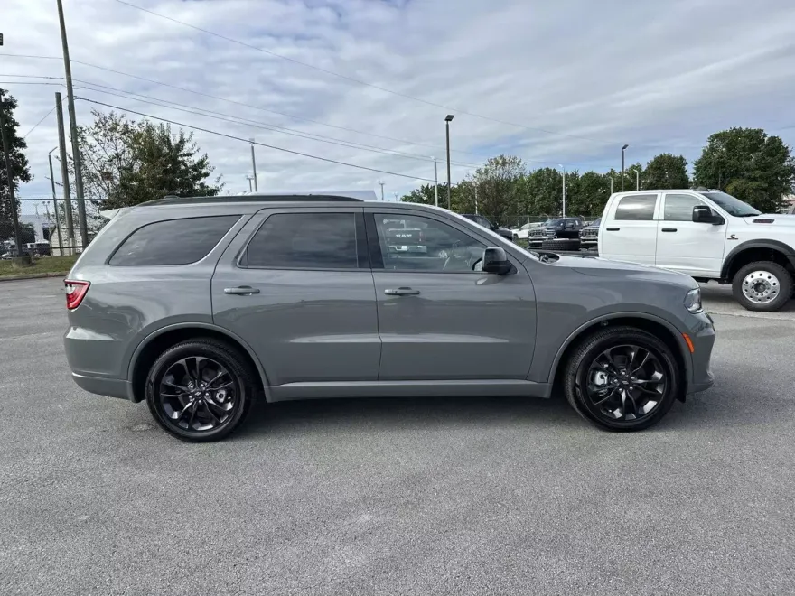 2024 Dodge Durango SXT Plus photo 1