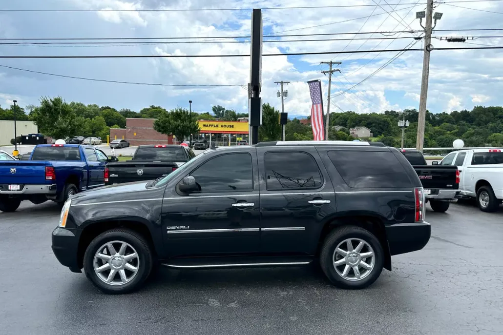2013 Gmc Yukon 1500 Denali photo 1