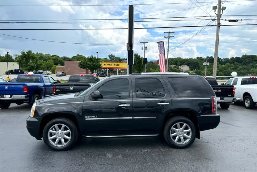 2013 Gmc Yukon 1500 Denali photo 1