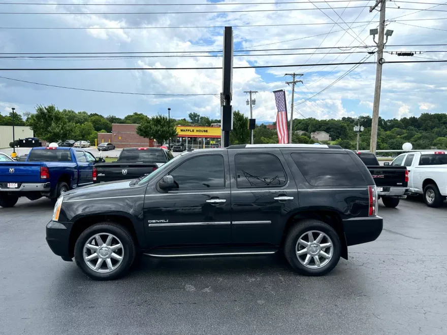2013 Gmc Yukon 1500 Denali photo 1
