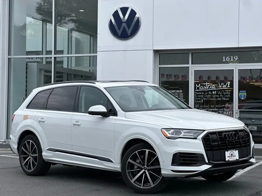 2022 Audi Q7 55 Premium Plus photo 1