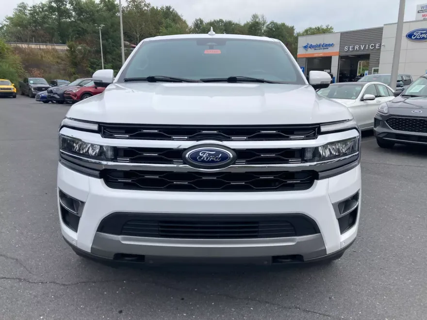 2022 Ford Expedition MAX Limited photo 1