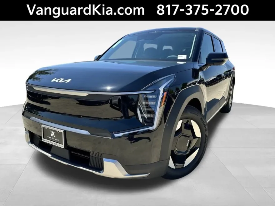 2026 Kia EV9 Light Long Range photo 1