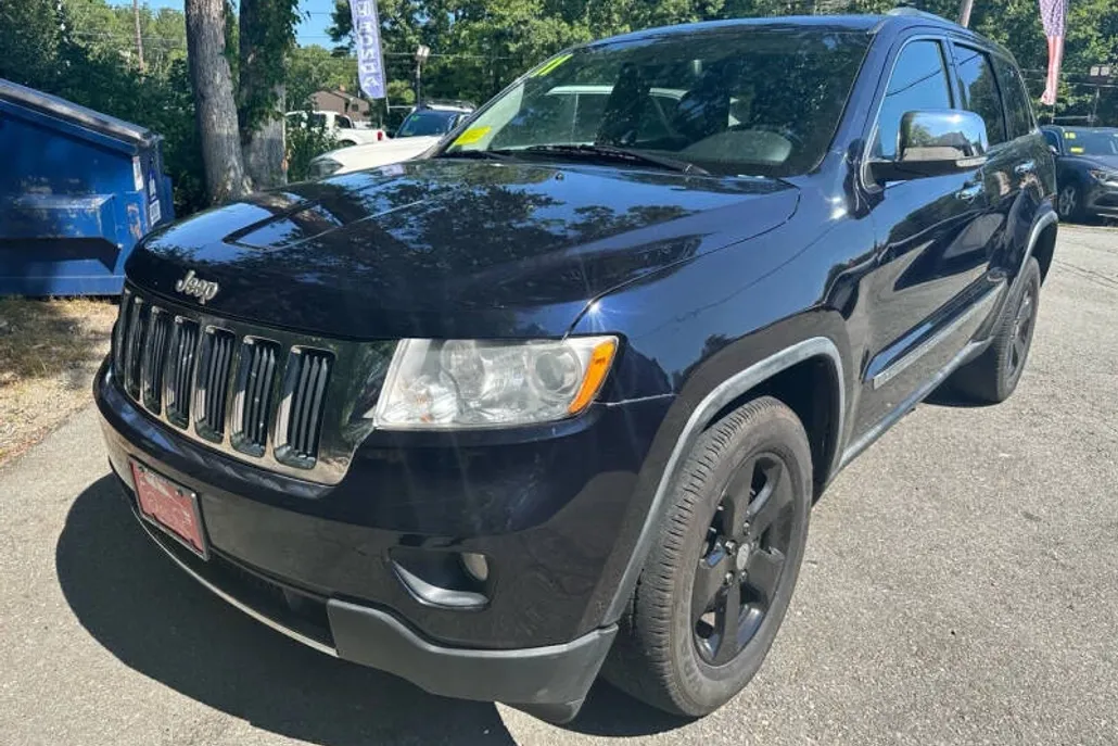 2011 Jeep Grand Cherokee Limited photo 1
