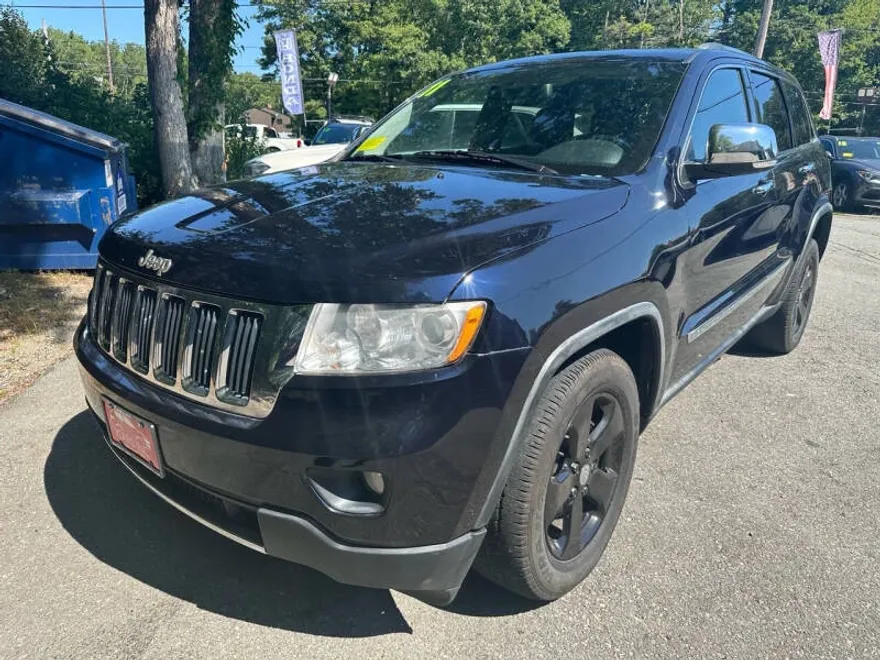 2011 Jeep Grand Cherokee Limited photo 1