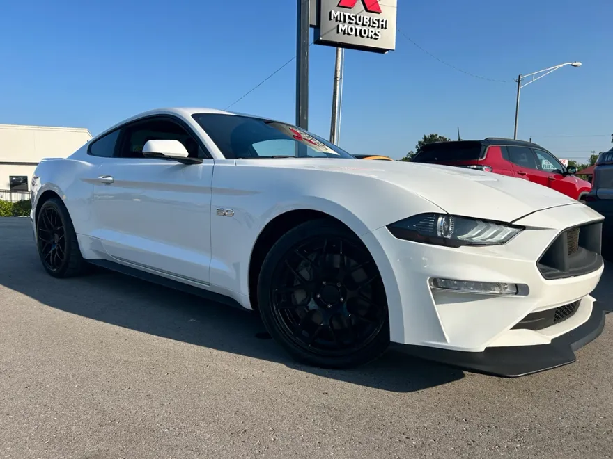 2018 Ford Mustang GT Premium photo 1