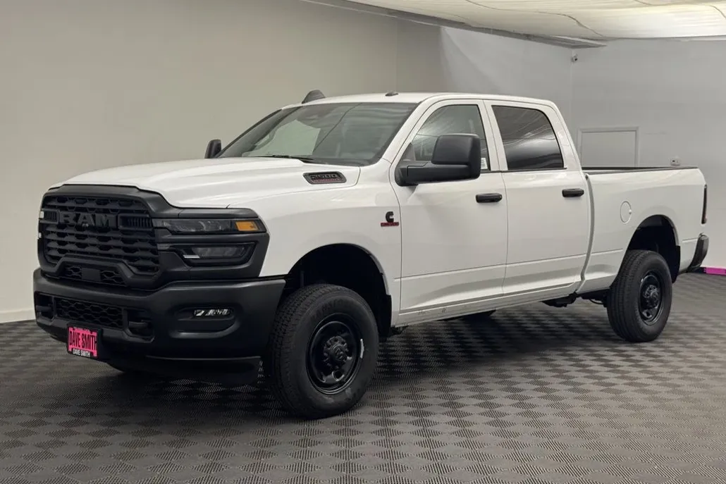 2025 Ram 2500 Tradesman photo 1