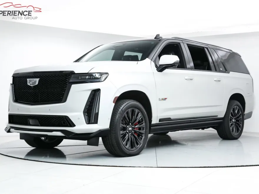 2024 Cadillac Escalade ESV V-Series photo 1