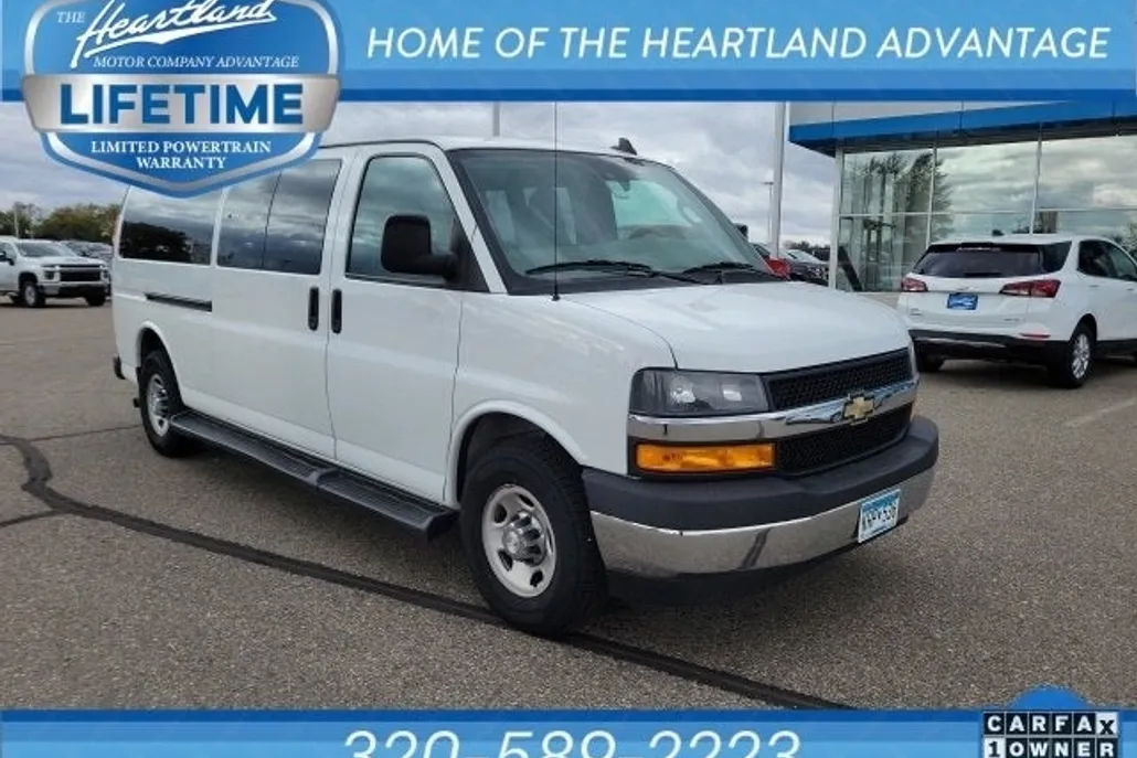 2020 Chevrolet Express Passenger 3500 photo 1