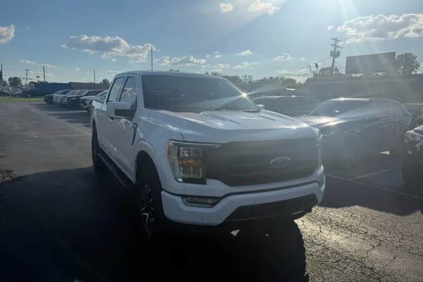 2021 Ford F-150 Lariat photo 1