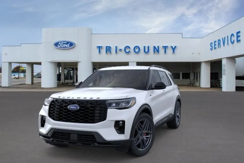 2025 Ford Explorer ST-Line photo 1