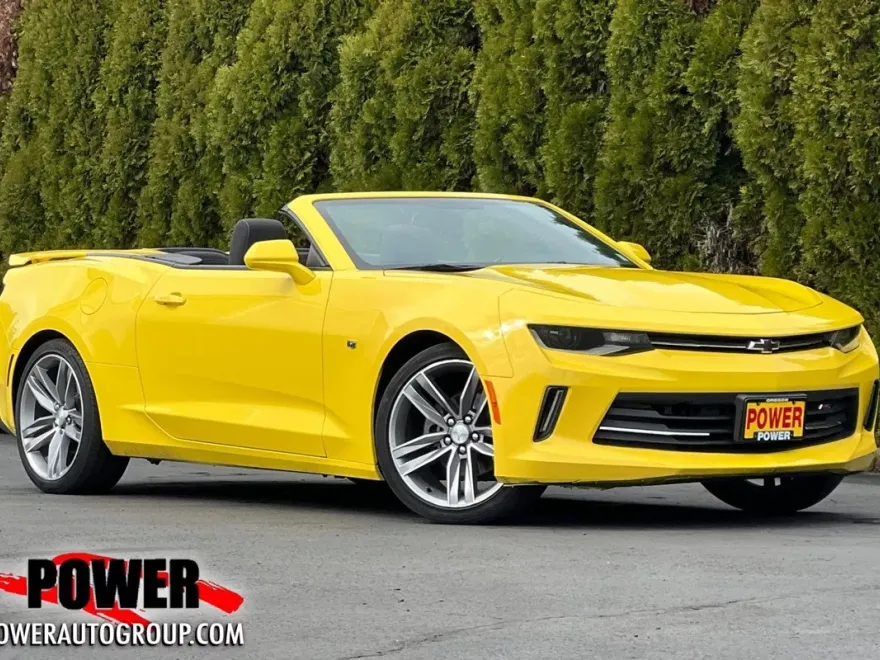 2018 Chevrolet Camaro 1LT photo 1