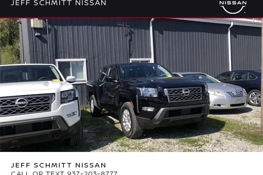 2024 Nissan Frontier SV photo 1