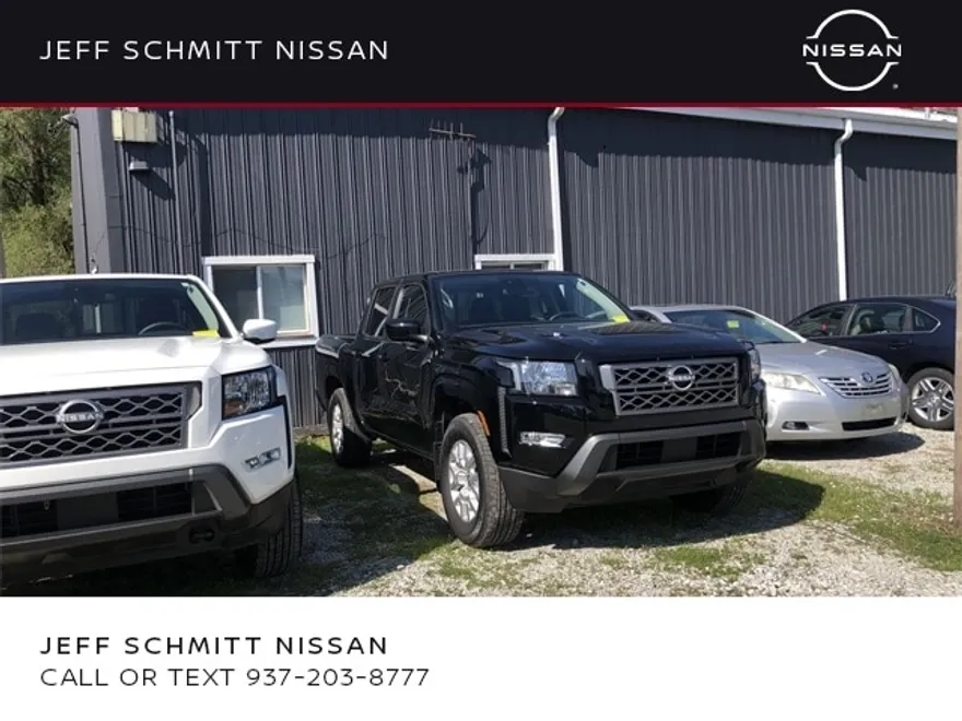 2024 Nissan Frontier SV photo 1