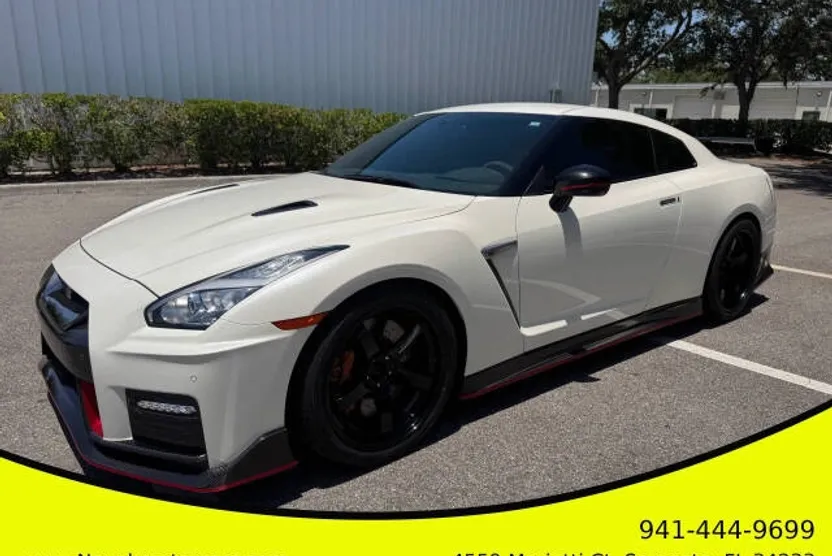 2019 Nissan GT-R Nismo photo 1