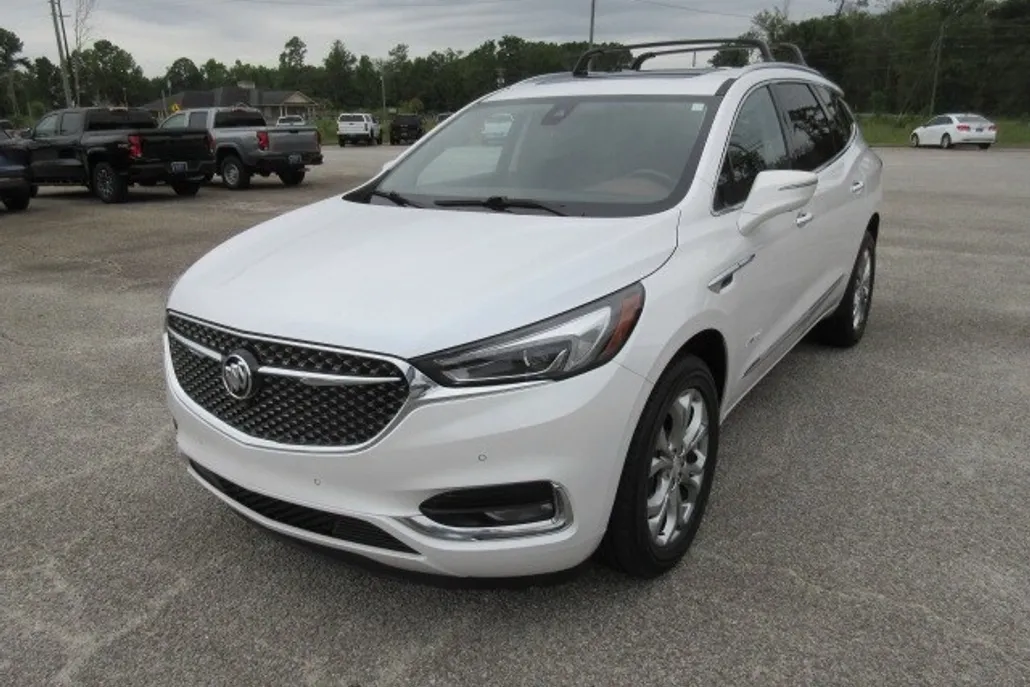 2021 Buick Enclave Avenir photo 1