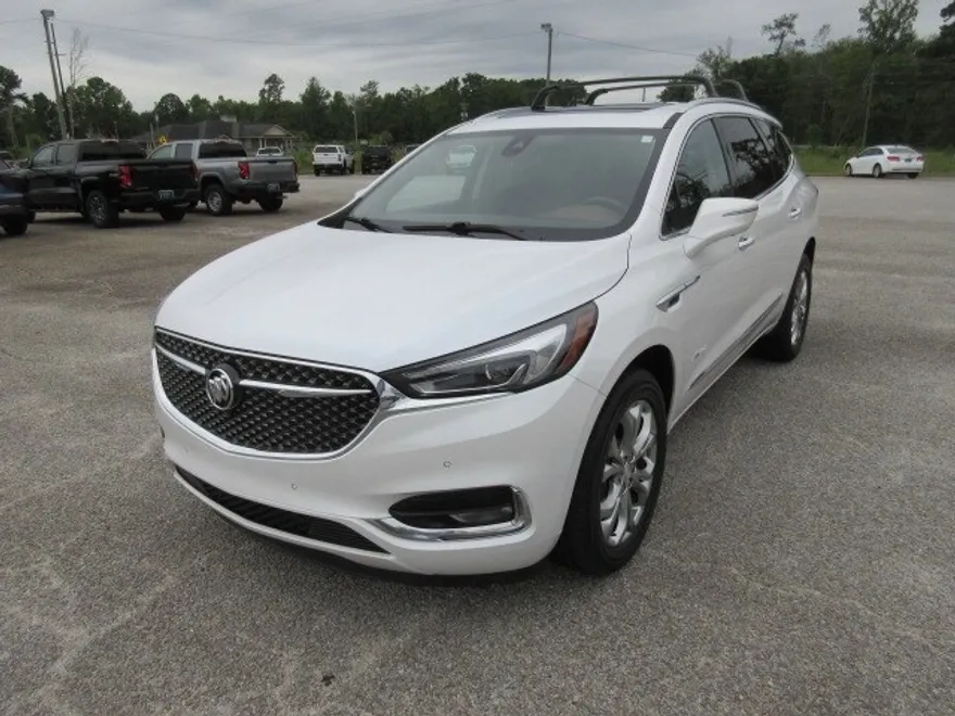 2021 Buick Enclave Avenir photo 1