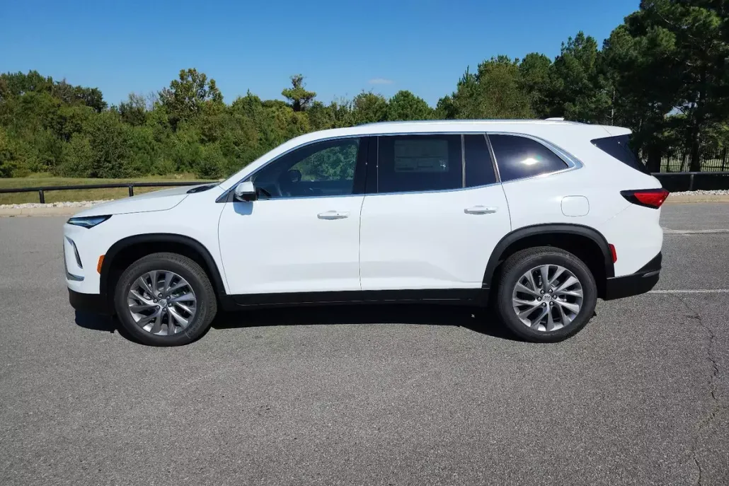 2026 Buick Enclave Preferred photo 1