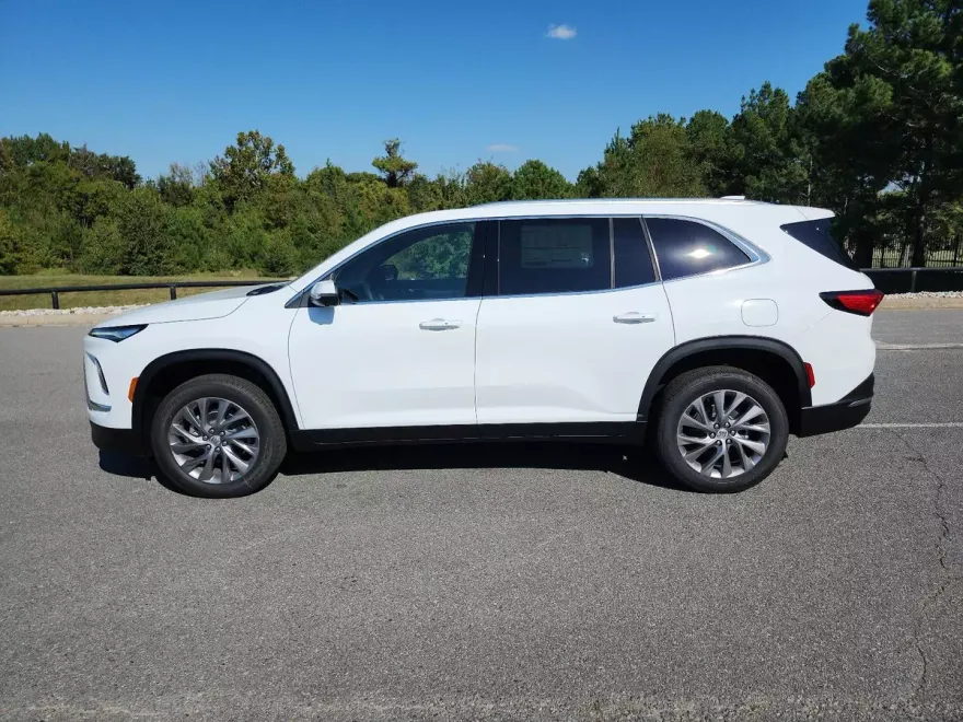2026 Buick Enclave Preferred photo 1