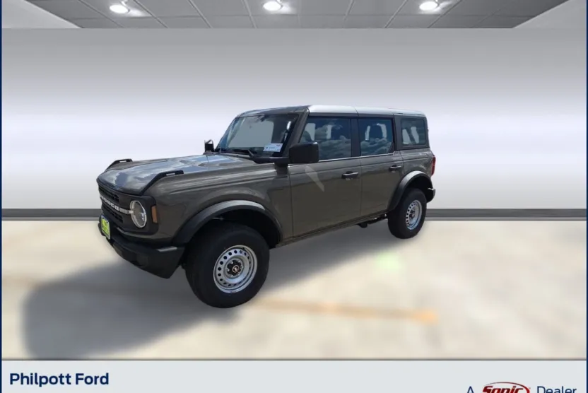 2025 Ford Bronco Base photo 1