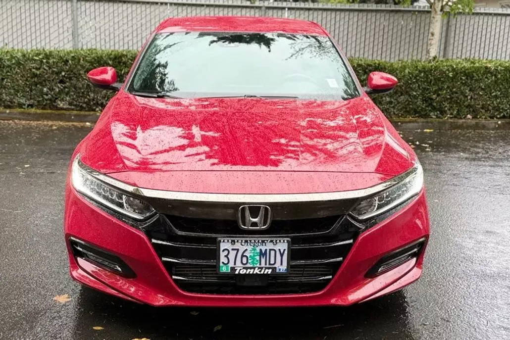 2019 Honda Accord Sport photo 1