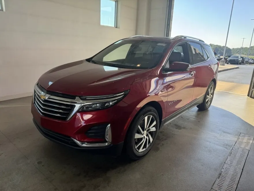 2023 Chevrolet Equinox Premier photo 1