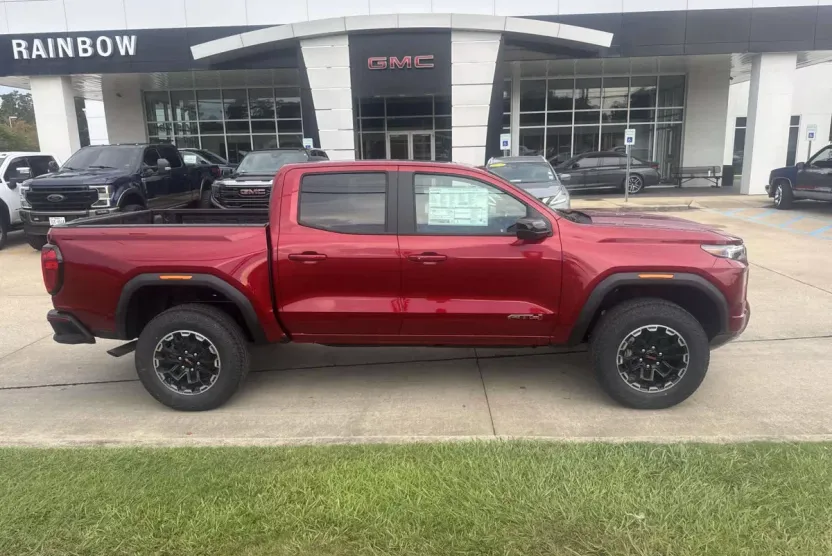 2026 Gmc Canyon AT4 photo 1