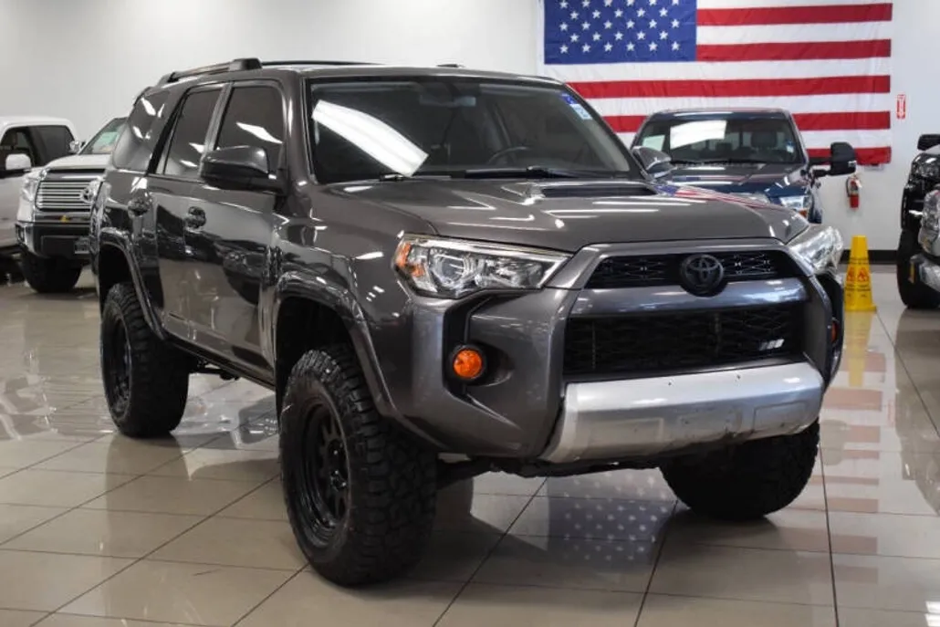 2015 Toyota 4Runner Trail photo 1