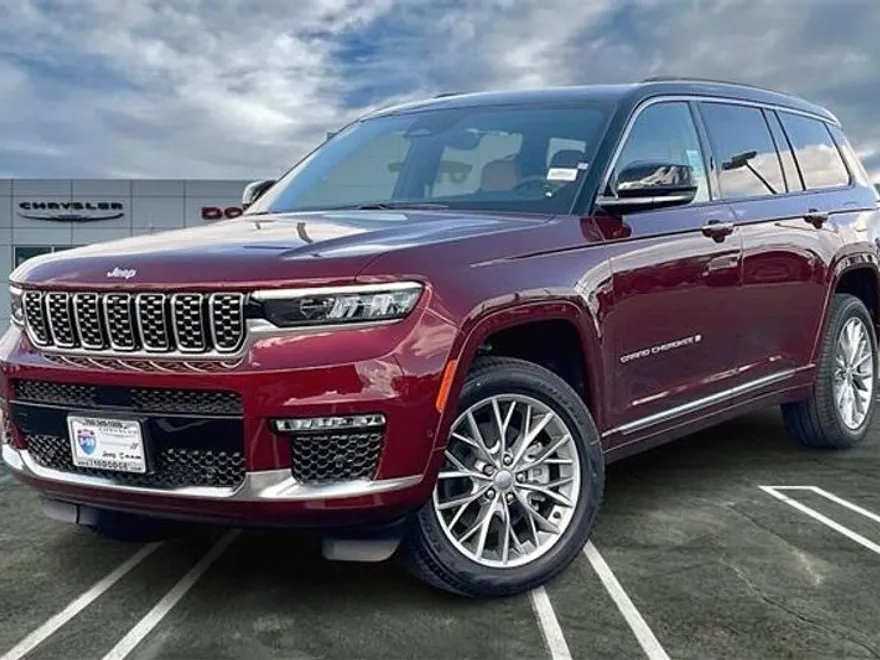 2025 Jeep Grand Cherokee L Summit photo 1